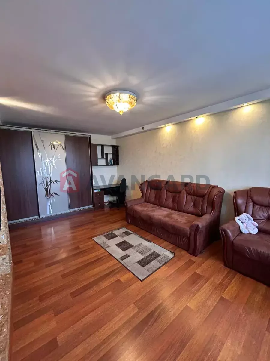 1 ��. ��������, 41/20/9 ��. �., 7/9 ������ ���� 4