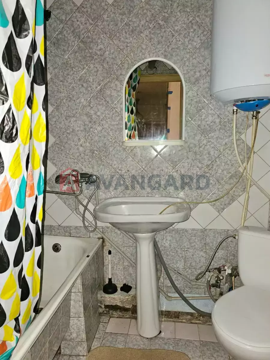 3 ��. ��������, 67/48/9 ��. �., 7/9 ������ ���� 5