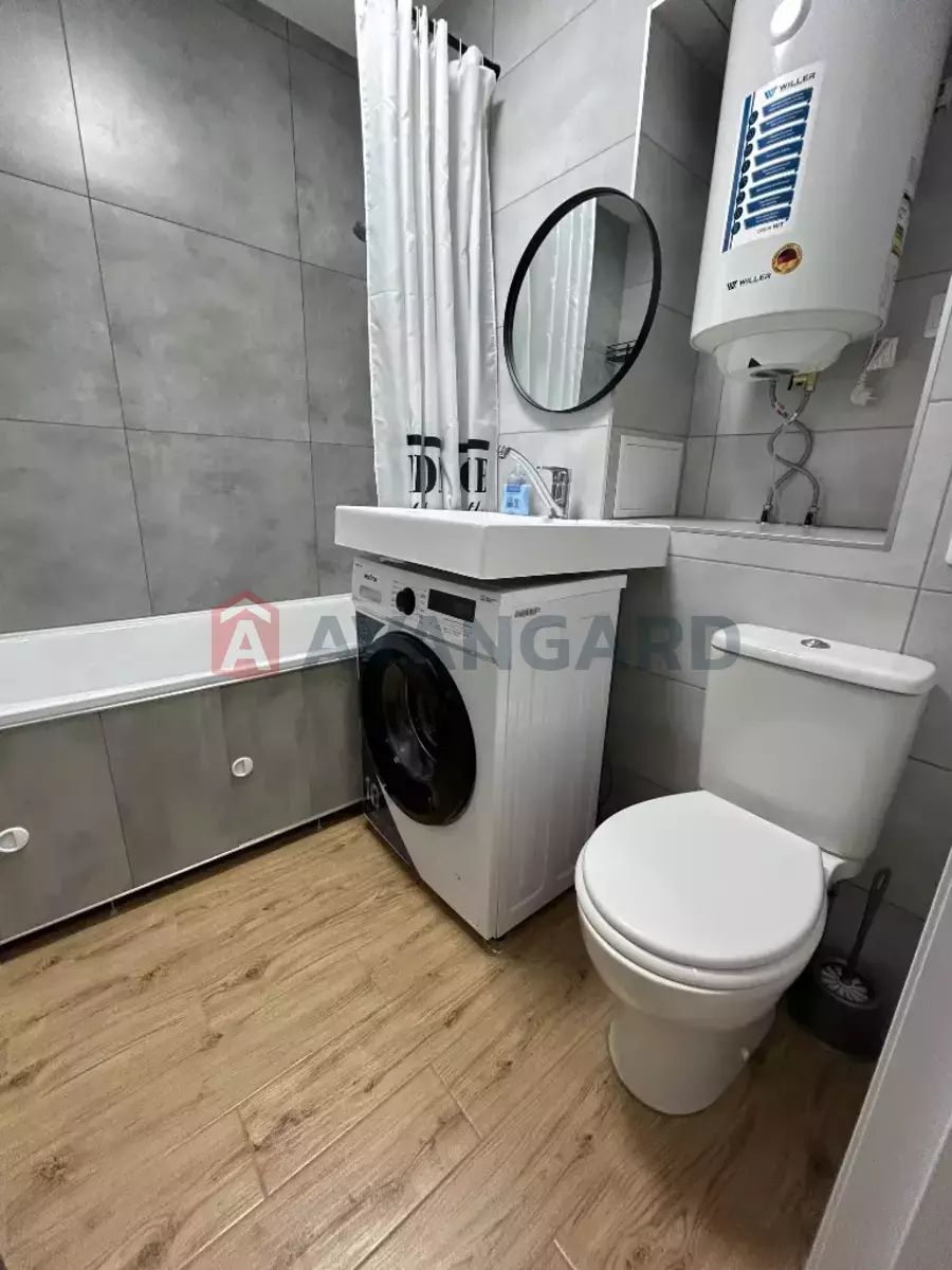 1 ��. ��������, 27/-/10 ��. �., 3/9 ������ ���� 9