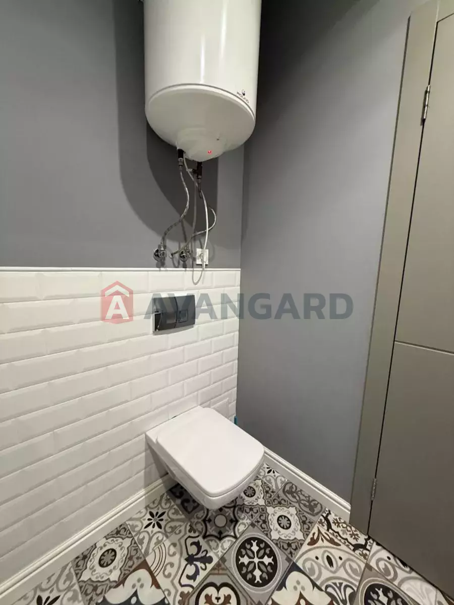 3 ����. ��������, 72/-/25 ��. �., 23/24 ���� ���� 6