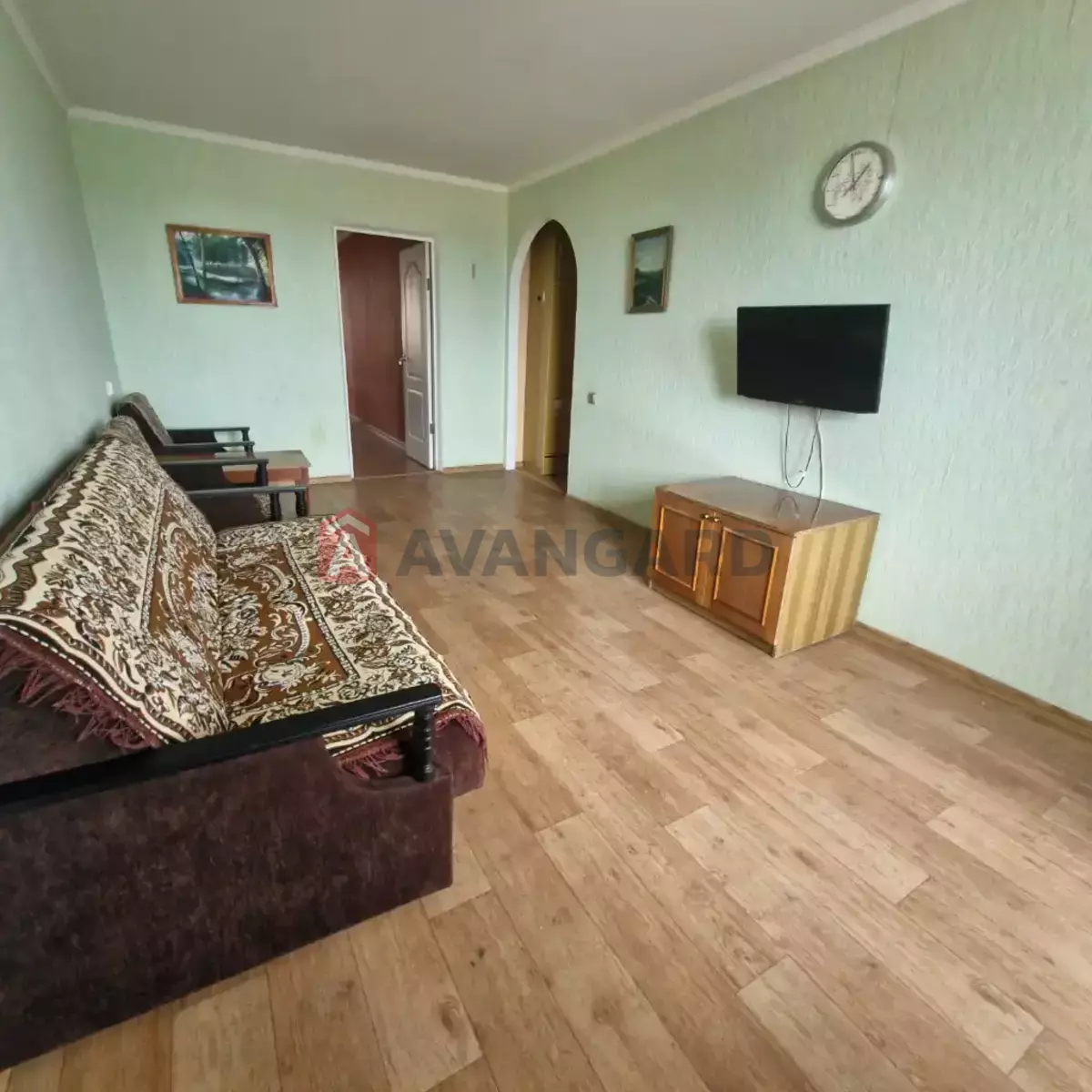 3 ��. ��������, 64/30/8 ��. �., 4/9 ������ ���� 11