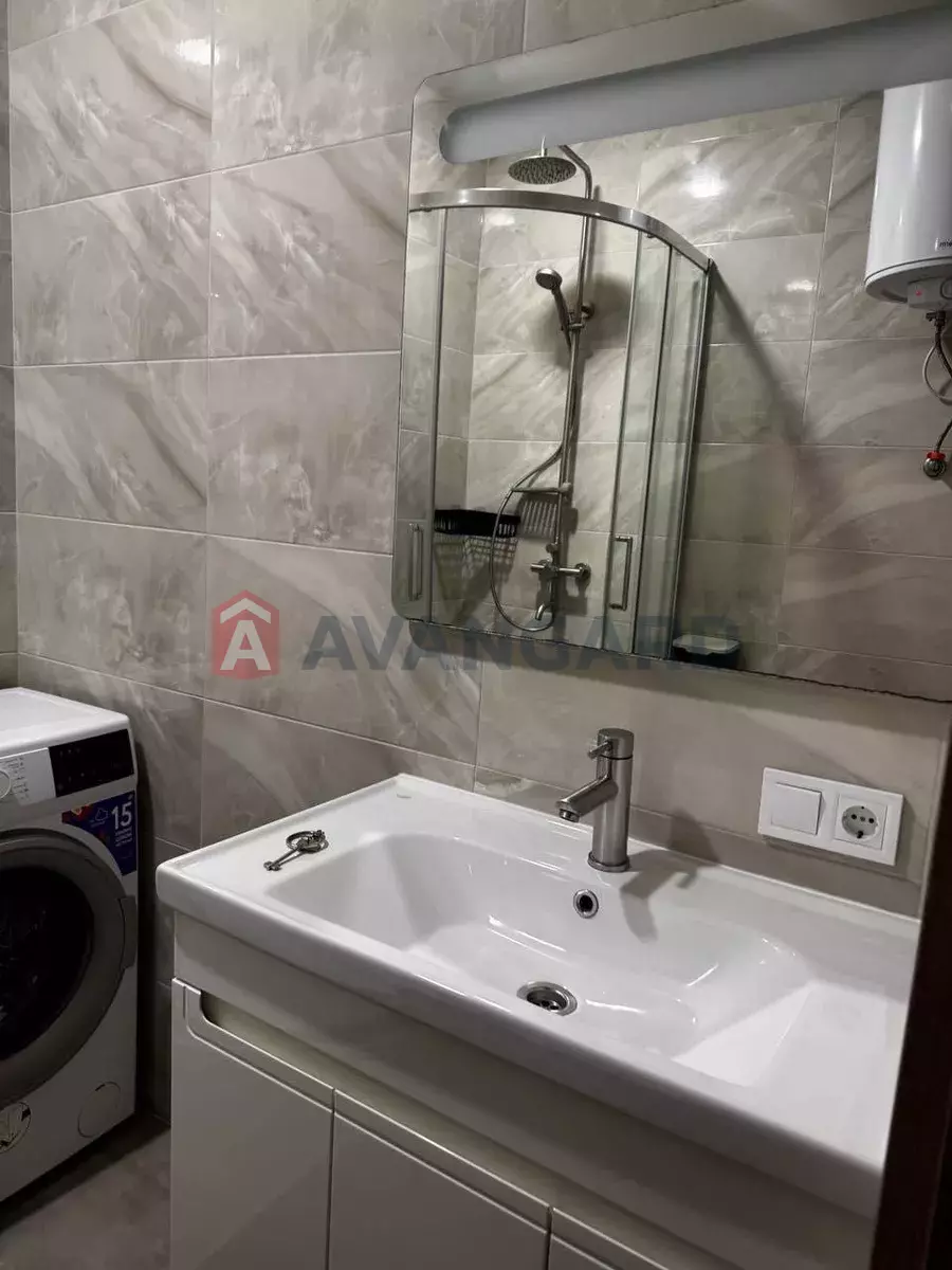 1 ��. ��������, 29/-/12 ��. �., 14/16 ������ ���� 6