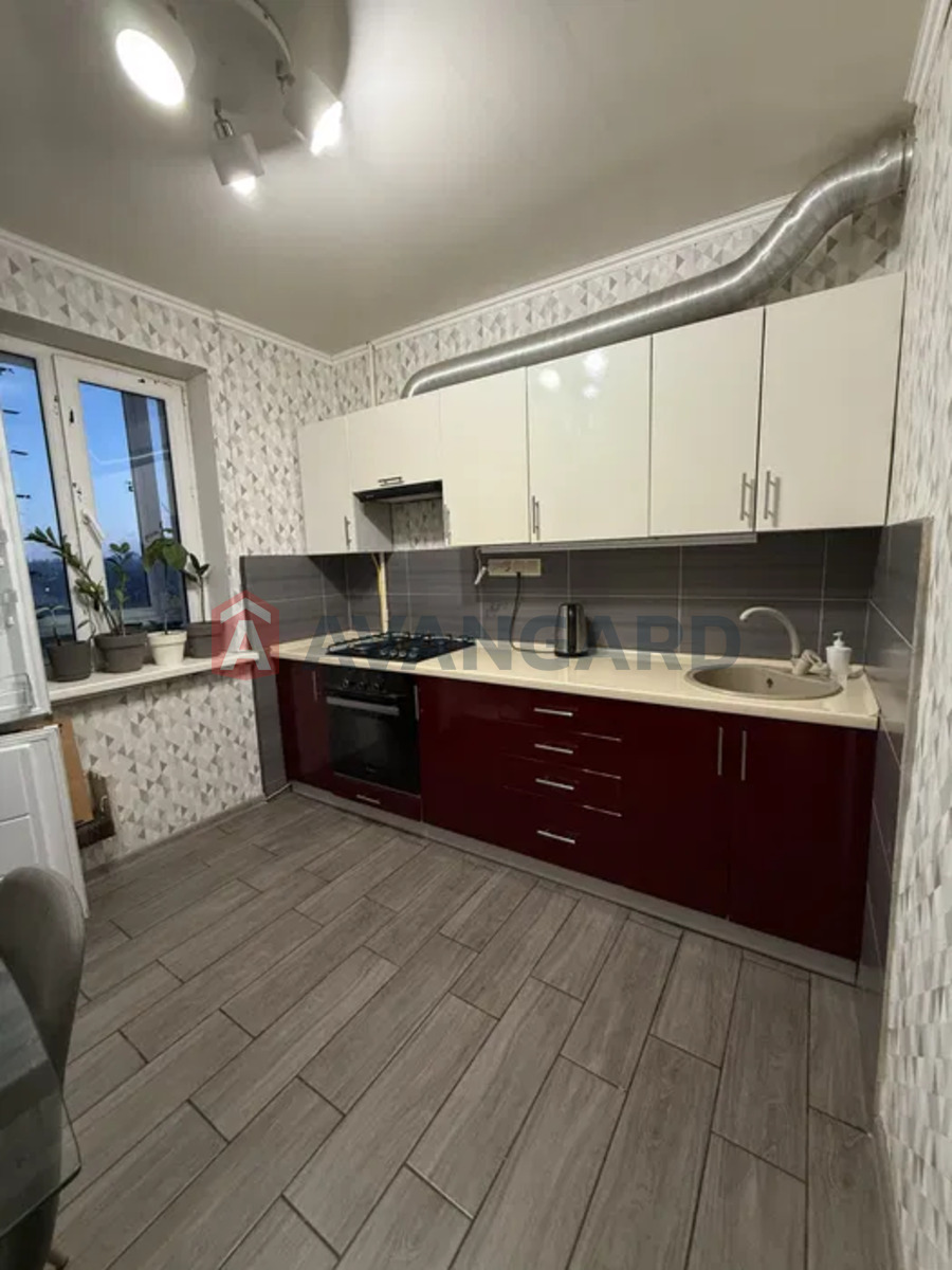 1 ����. ��������, 39/-/8 ��. �., 5/10 ���� ���� 6