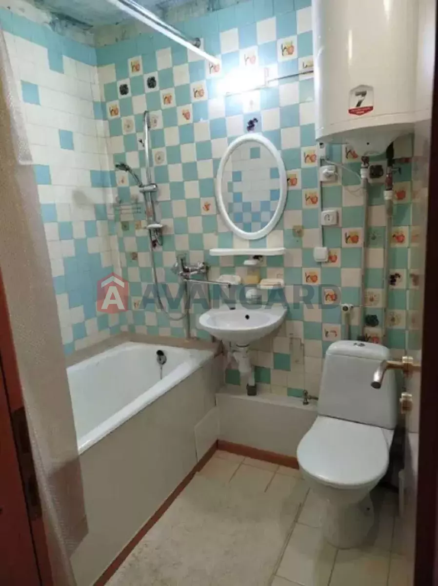 1 ��. ��������, 42/-/8 ��. �., 7/12 ������ ���� 3