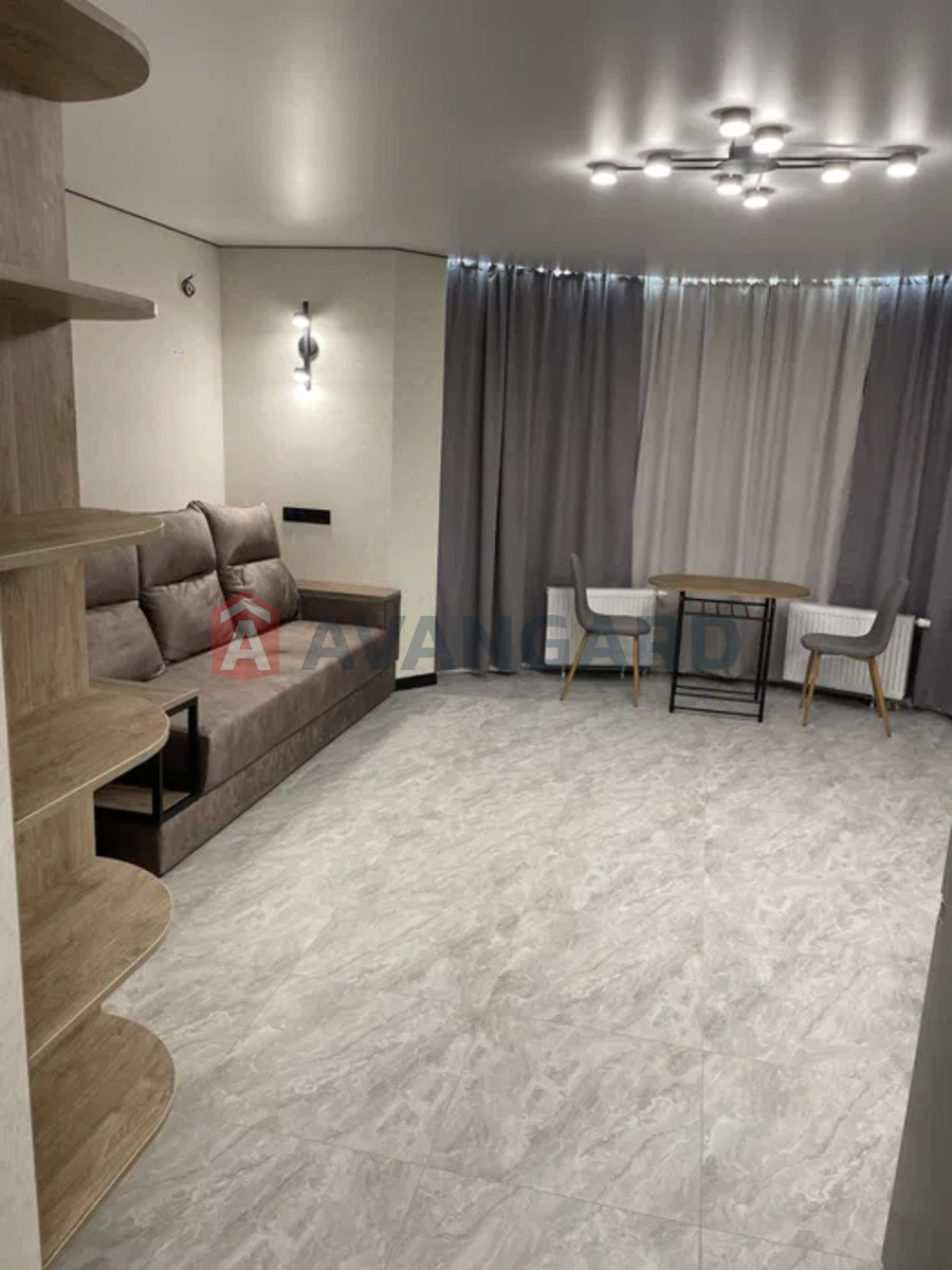 1 ��. ��������, 38/-/5 ��. �., 25/26 ������ ���� 6