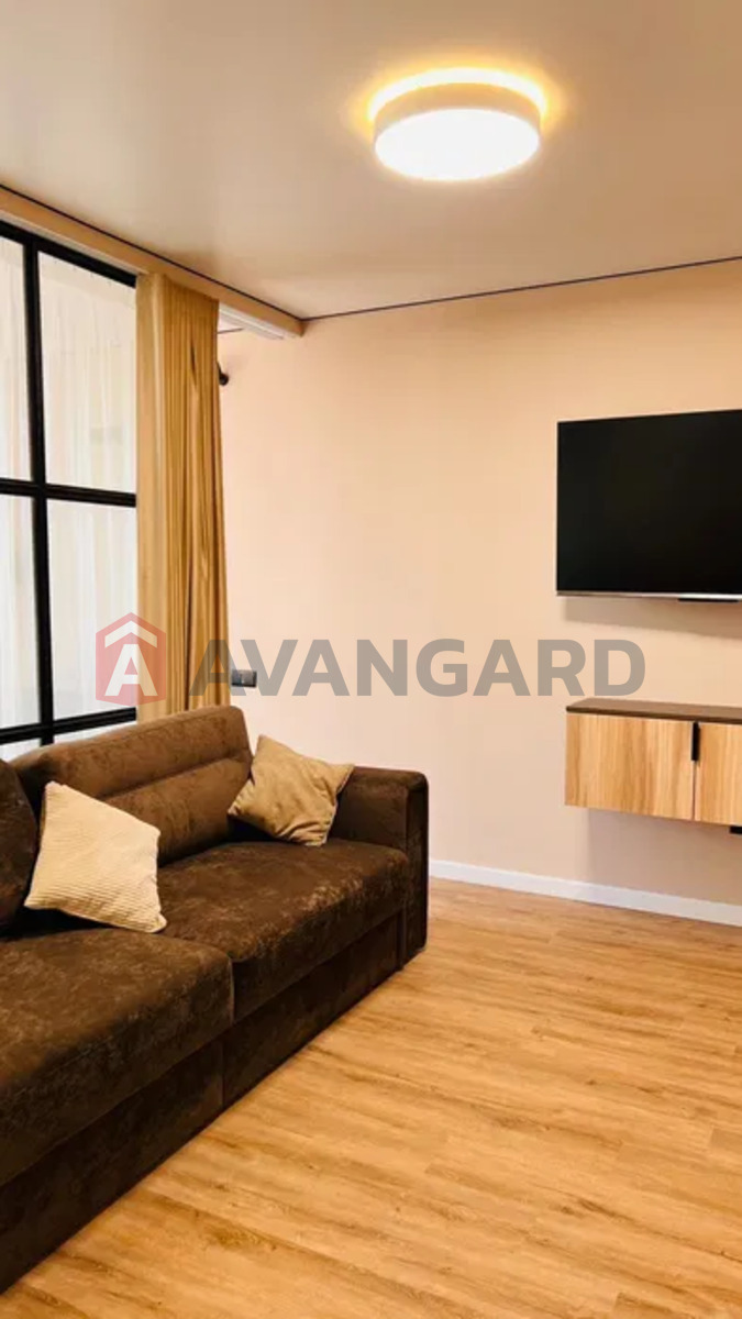 1 ��. ��������, 54/-/15 ��. �., 7/10 ������ ���� 5