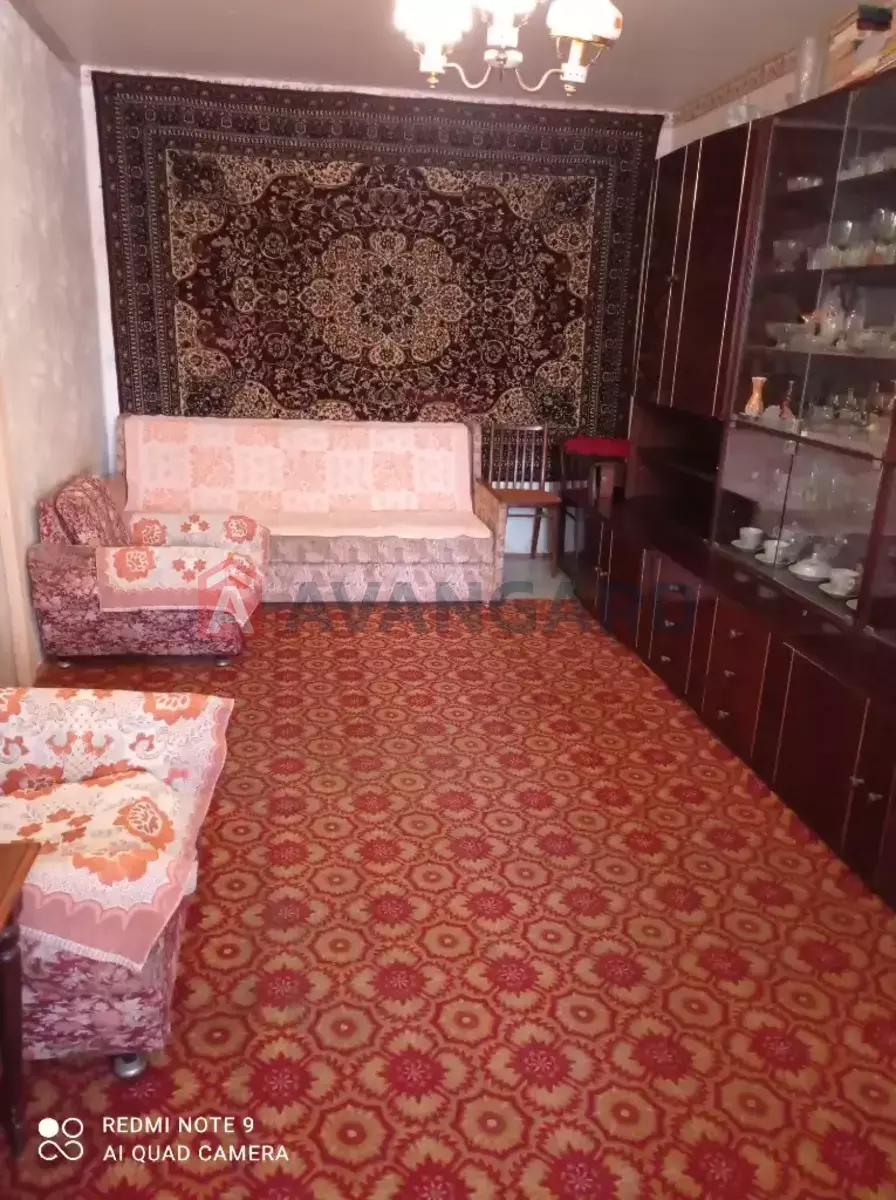 3 ��. ��������, 64/44/8 ��. �., 2/9 ������ ���� 2