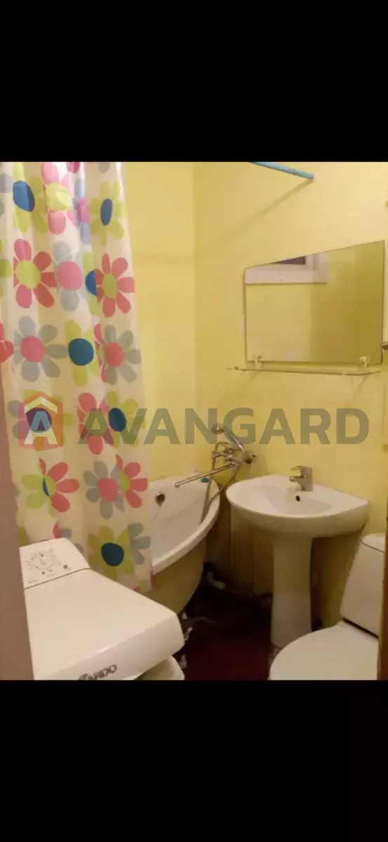 2 ��. ��������, 42/28/6 ��. �., 4/5 ������ ���� 6