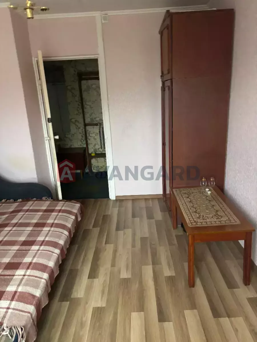 3 ��. ��������, 68/50/10 ��. �., 7/10 ������ ���� 8