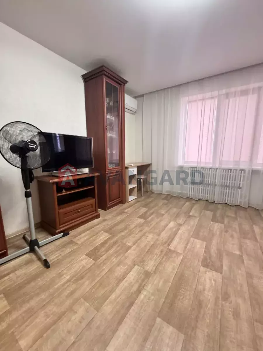 2 ����. ��������, 49/-/- ��. �., 3/9 ���� ���� 7