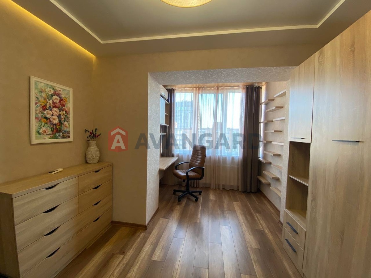 1 ����. ��������, 42/-/- ��. �., 12/12 ���� ���� 3