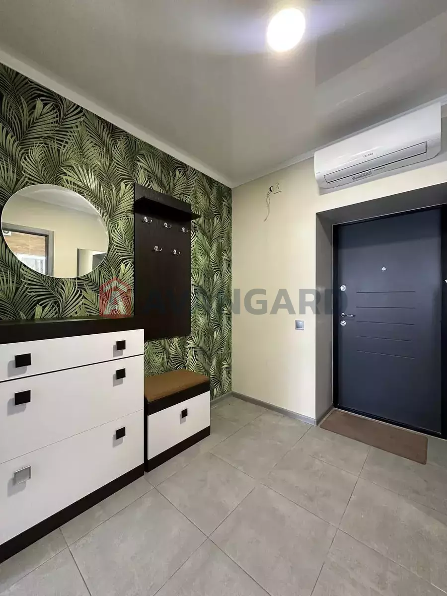 1 ����. ��������, 45/-/- ��. �., 8/10 ���� ���� 9