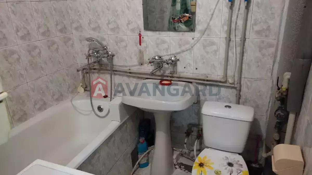 1 ��. ��������, 40/19/9 ��. �., 3/9 ������ ���� 4