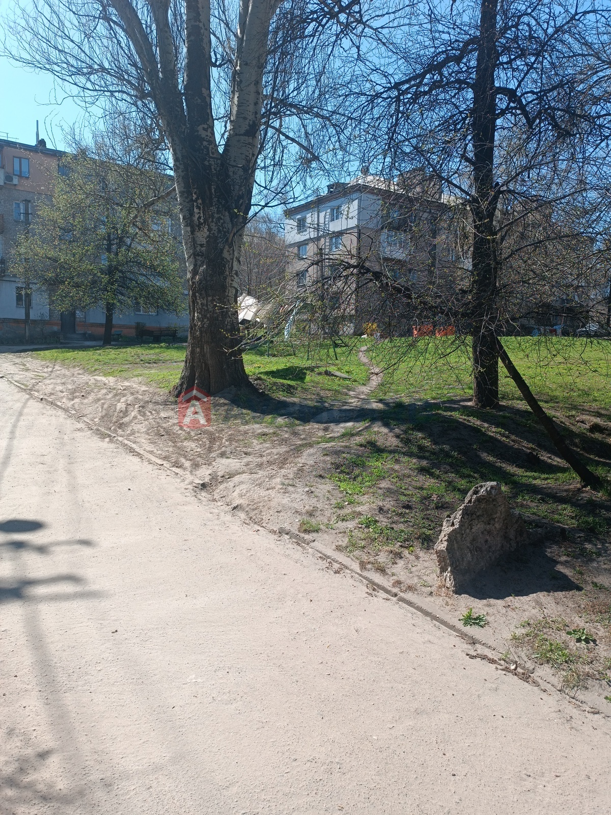 1 ����. ��������, 42,9/-/- ��. �., 4/4 ���� ���� 14