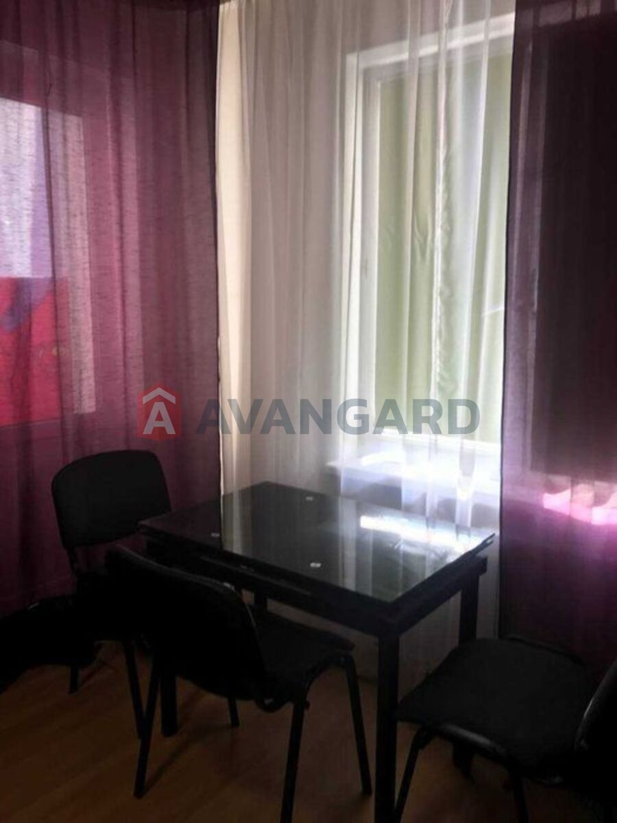 1 ��. ��������, 46/-/11 ��. �., 15/16 ������ ���� 6