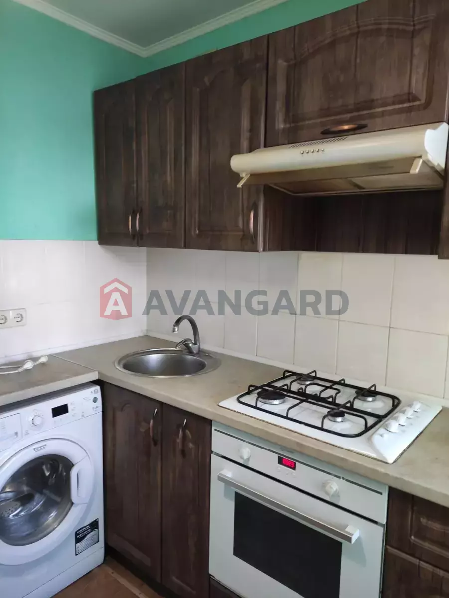 1 ����. ��������, 33/-/- ��. �., 3/5 ���� ���� 5