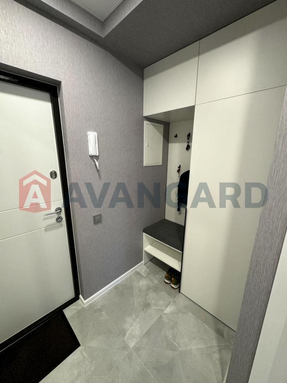 1 ��. ��������, 37/25/8 ��. �., 7/9 ������ ���� 5