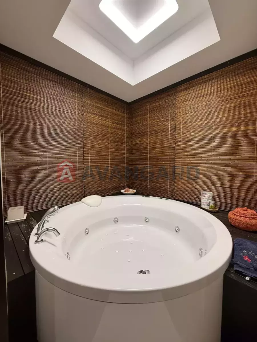 3 ����. ��������, 157/-/- ��. �., 4/10 ���� ���� 6