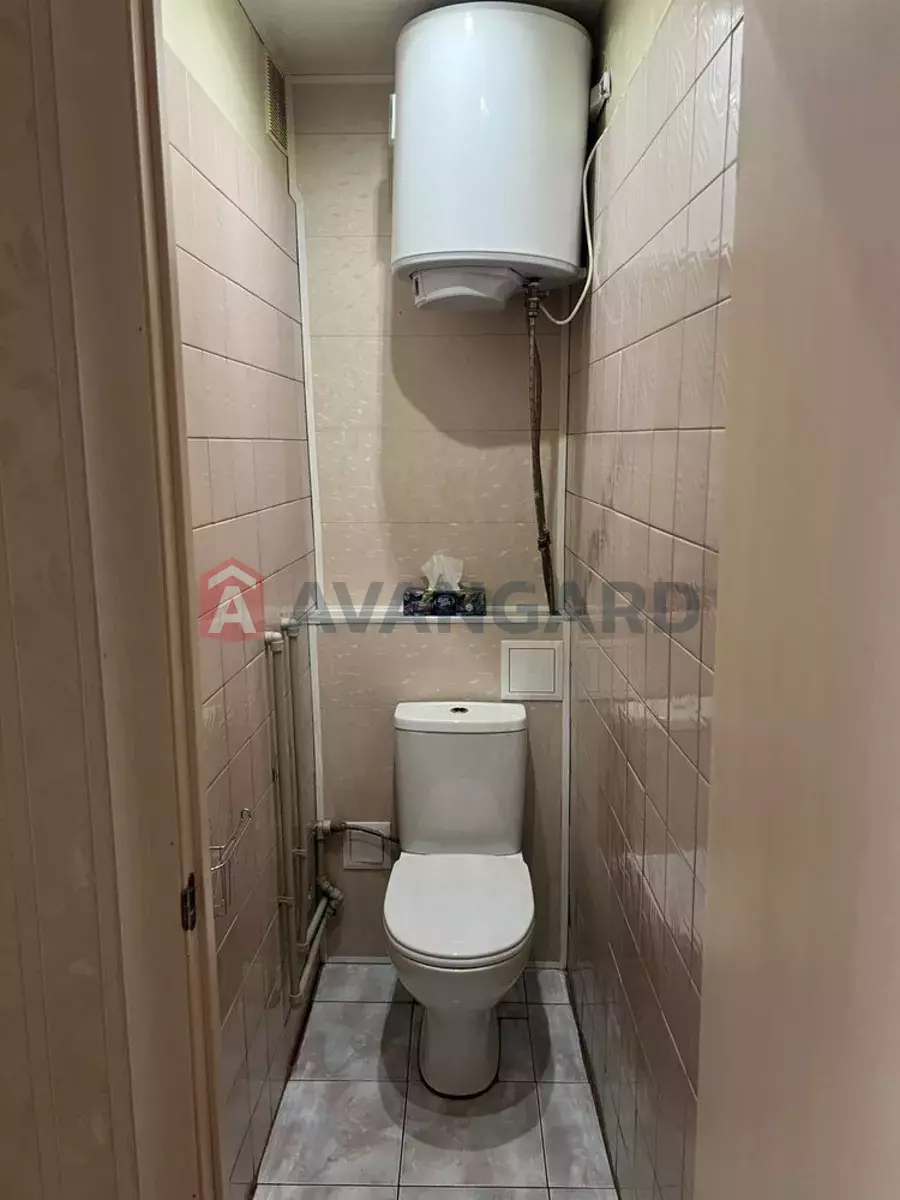 2 ��. ��������, 60/-/9 ��. �., 8/10 ������ ���� 4