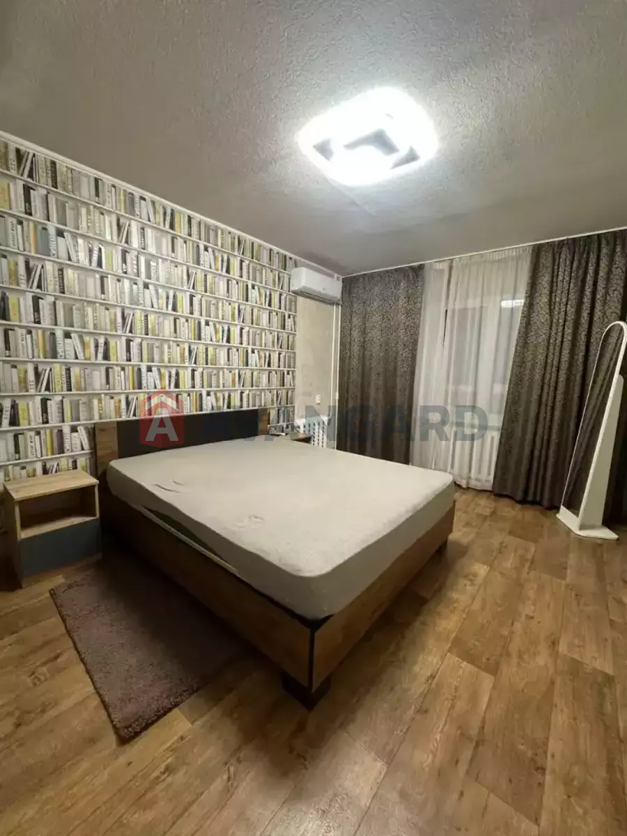 1 . , 40/-/- . ., 5/12   4