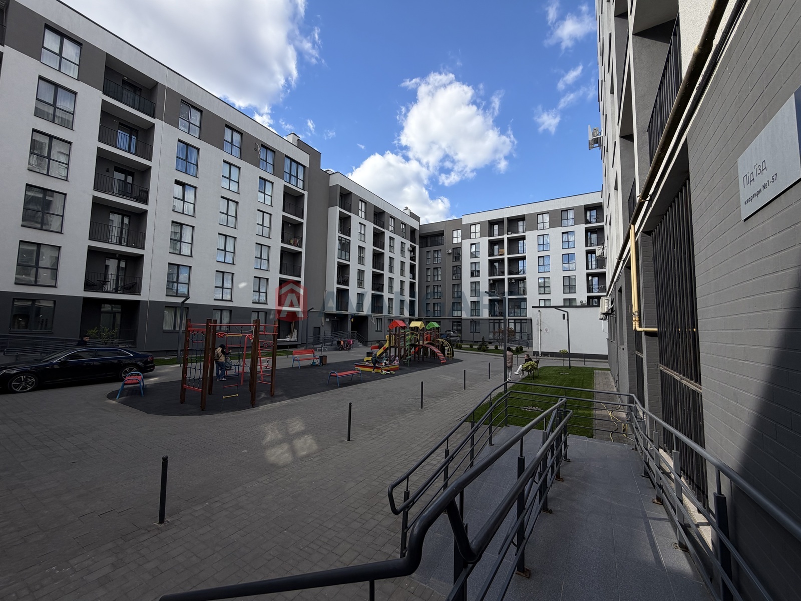 1 ����. ��������, 44/18/18 ��. �., 7/7 ���� ���� 1