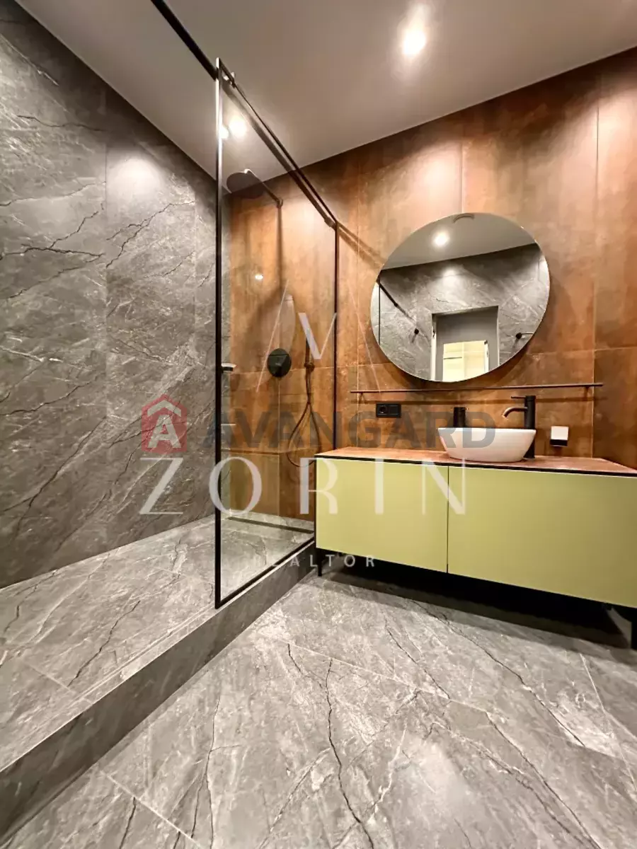 3 ����. ��������, 67/-/19 ��. �., 18/26 ���� ���� 21