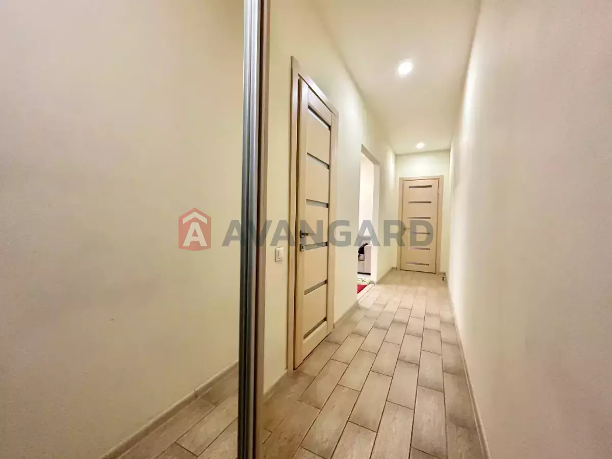 2 ��. ��������, 48/-/- ��. �., 5/5 ������ ���� 8