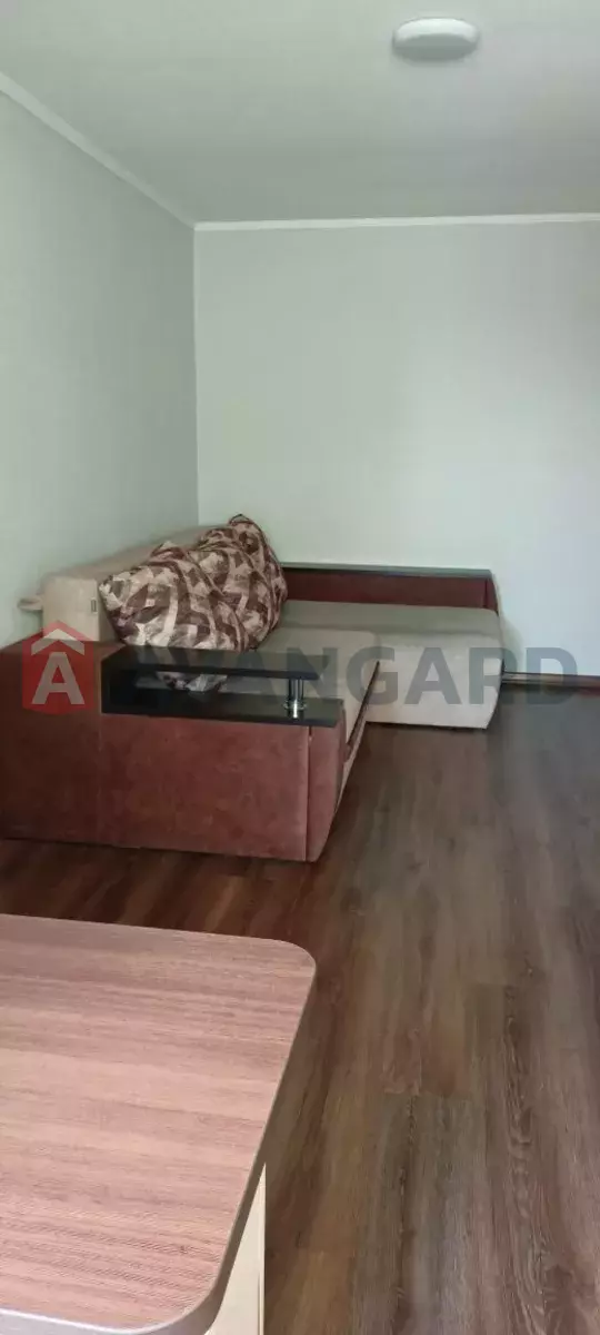 2 ����. ��������, 50/-/8 ��. �., 7/9 ���� ���� 5