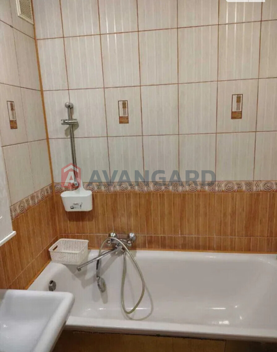 2 ��. ��������, 58/-/13 ��. �., 4/16 ������ ���� 10