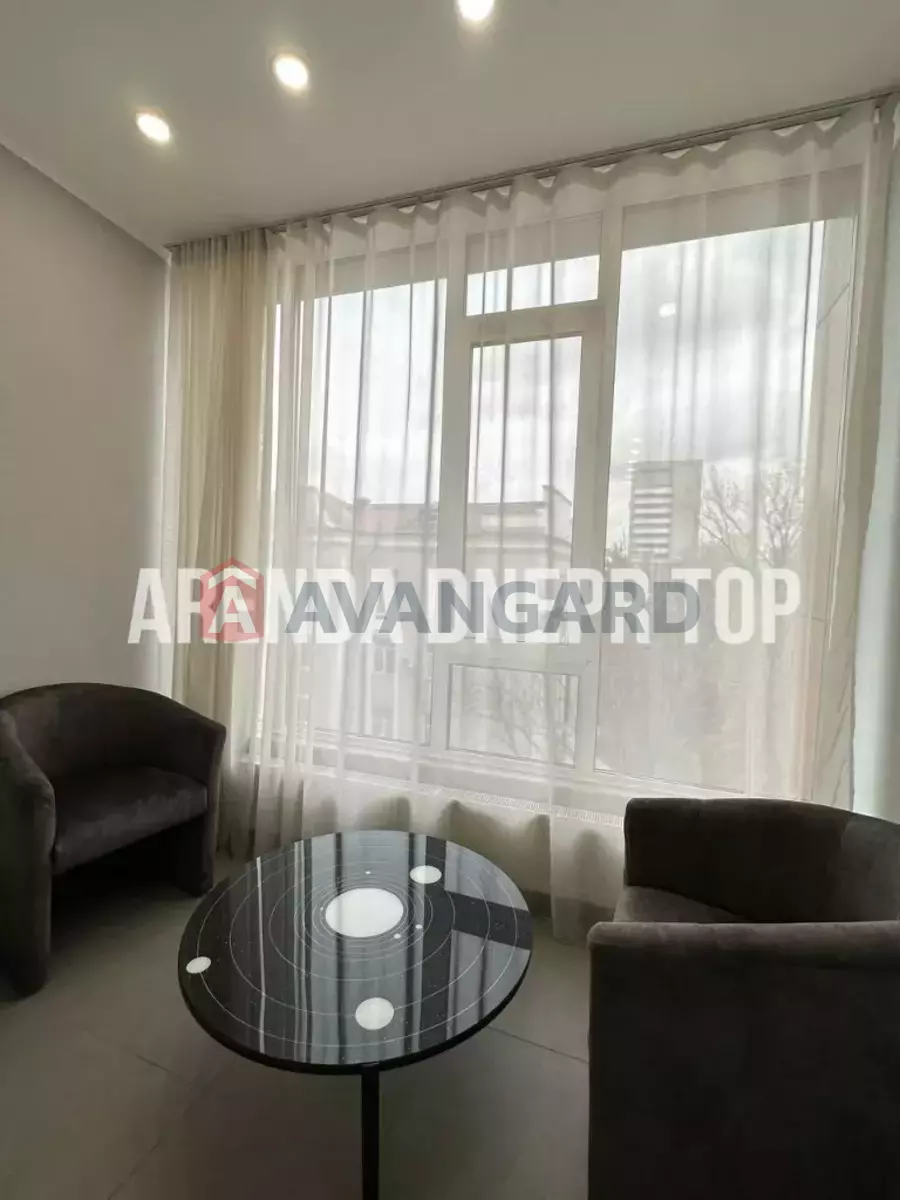 1 ��. ��������, 50/-/- ��. �., 6/10 ������ ���� 5