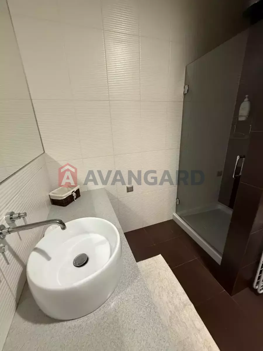 3 ����. ��������, 157/-/- ��. �., 4/10 ���� ���� 10