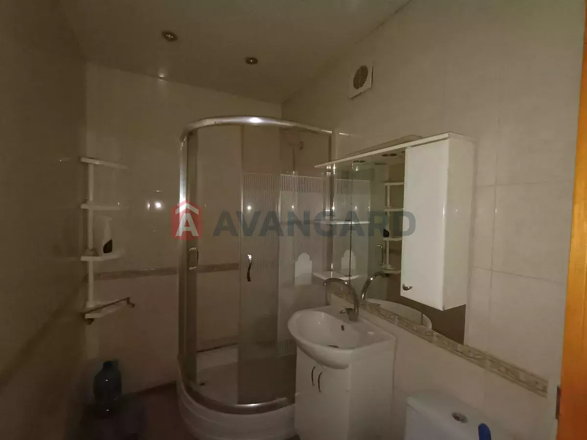 3 ����. ��������, 60/-/7 ��. �., 2/5 ���� ���� 3