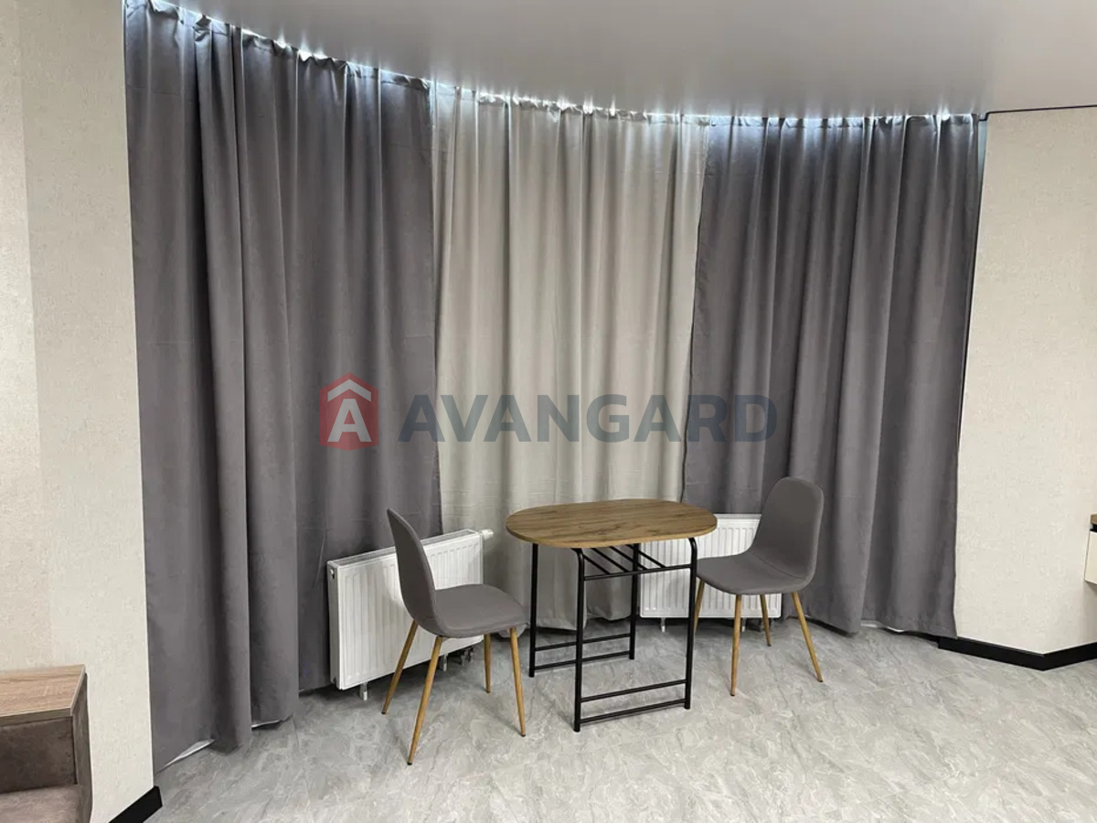 1 ��. ��������, 38/-/5 ��. �., 25/26 ������ ���� 7