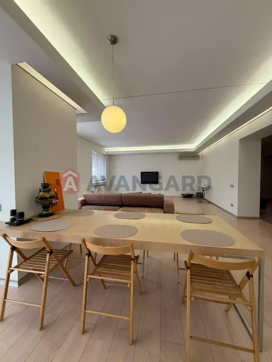 3 ����. ��������, 157/-/- ��. �., 4/10 ���� ���� 18