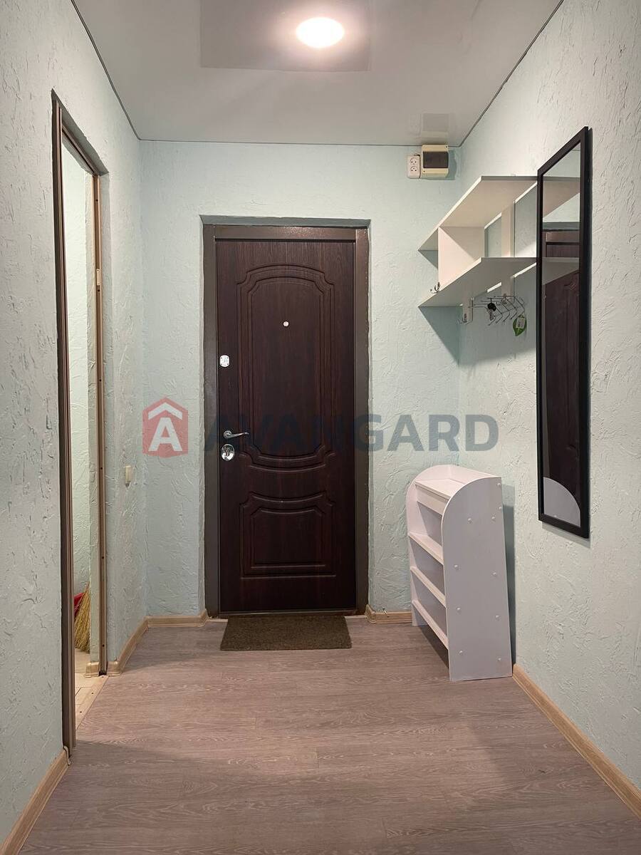 1 ��. ��������, 18/-/5 ��. �., 8/9 ������ ���� 4