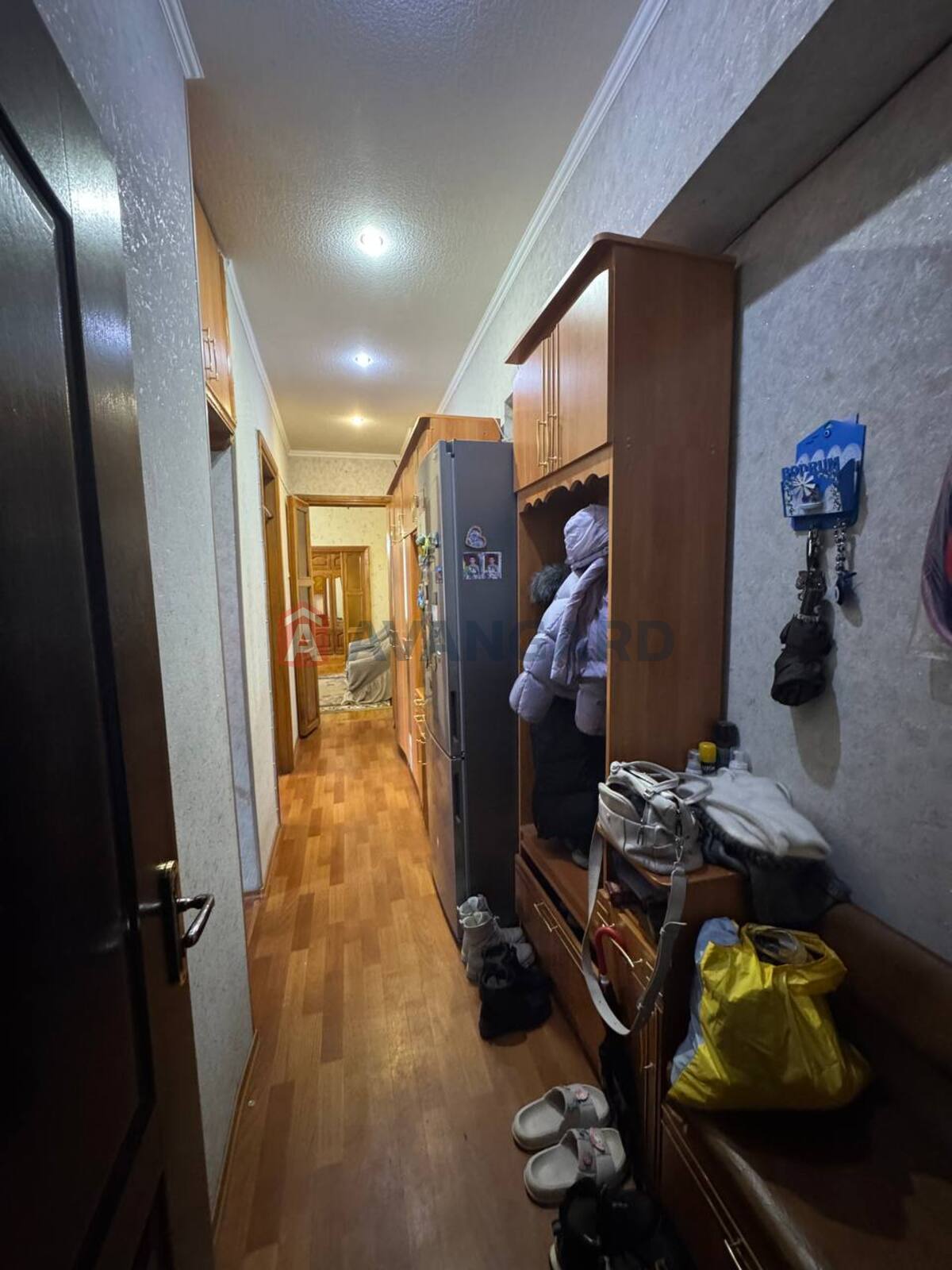 3 ��. ��������, 73/10/55 ��. �., 4/4 ������ ���� 3