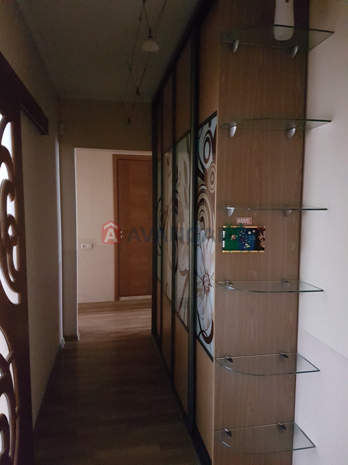 3 ��. ��������, 63/-/10 ��. �., 10/10 ������ ���� 5