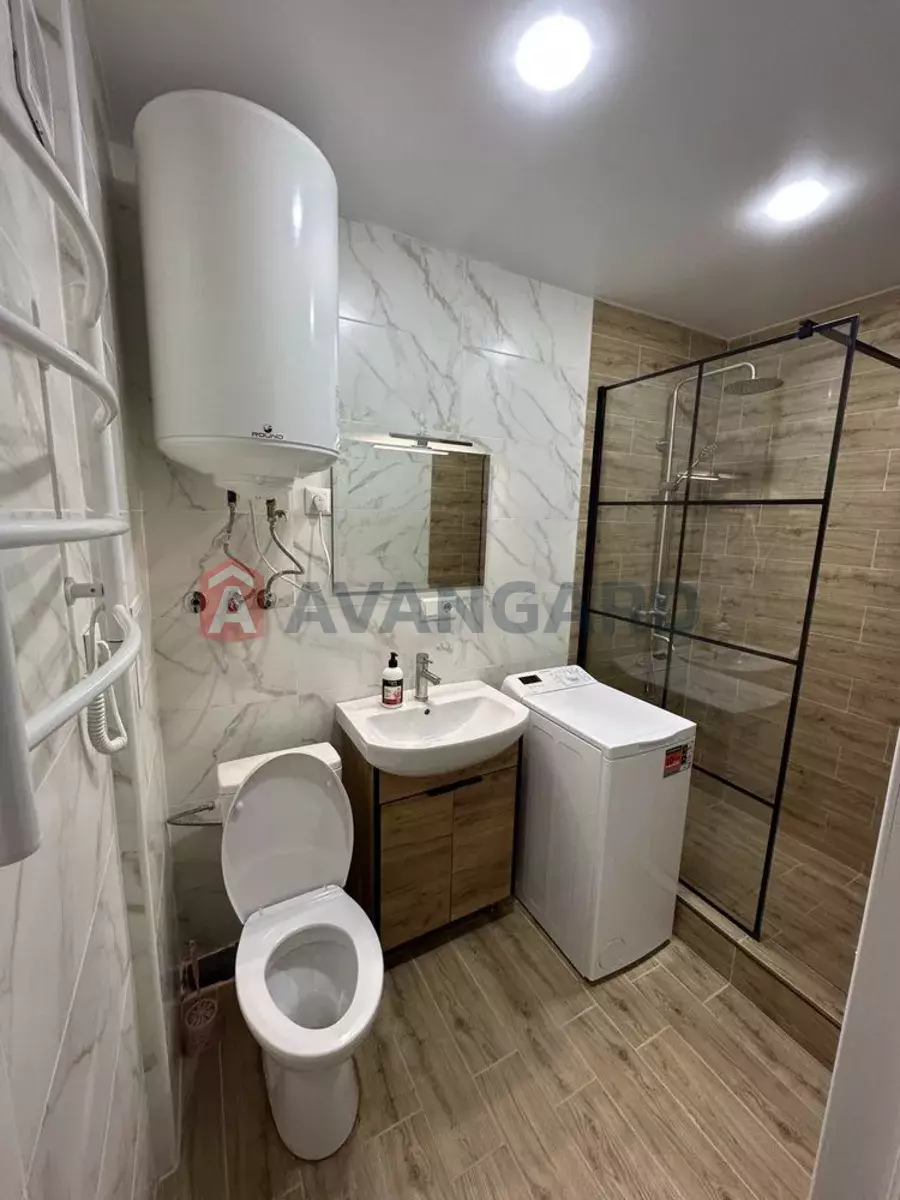 1 ��. ��������, 40/-/8 ��. �., 12/14 ������ ���� 6