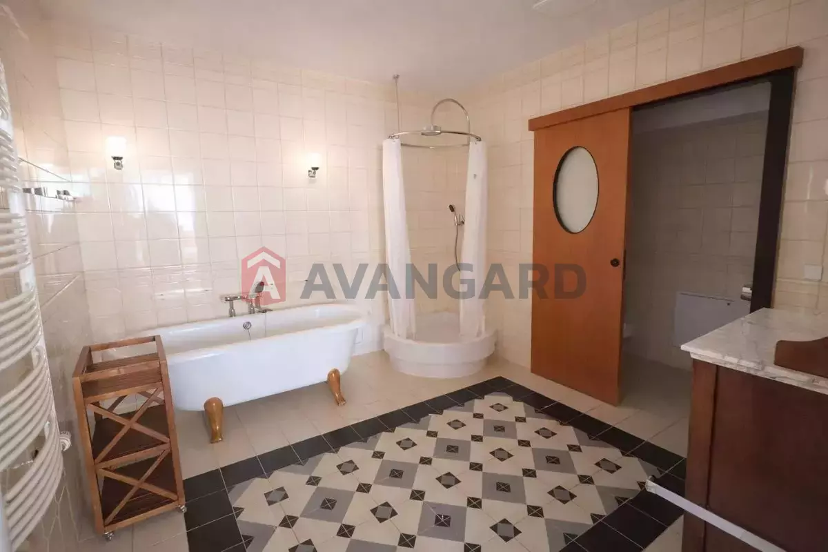 6 ��. ��������, 420/-/- ��. �., 5/6 ������ ���� 9