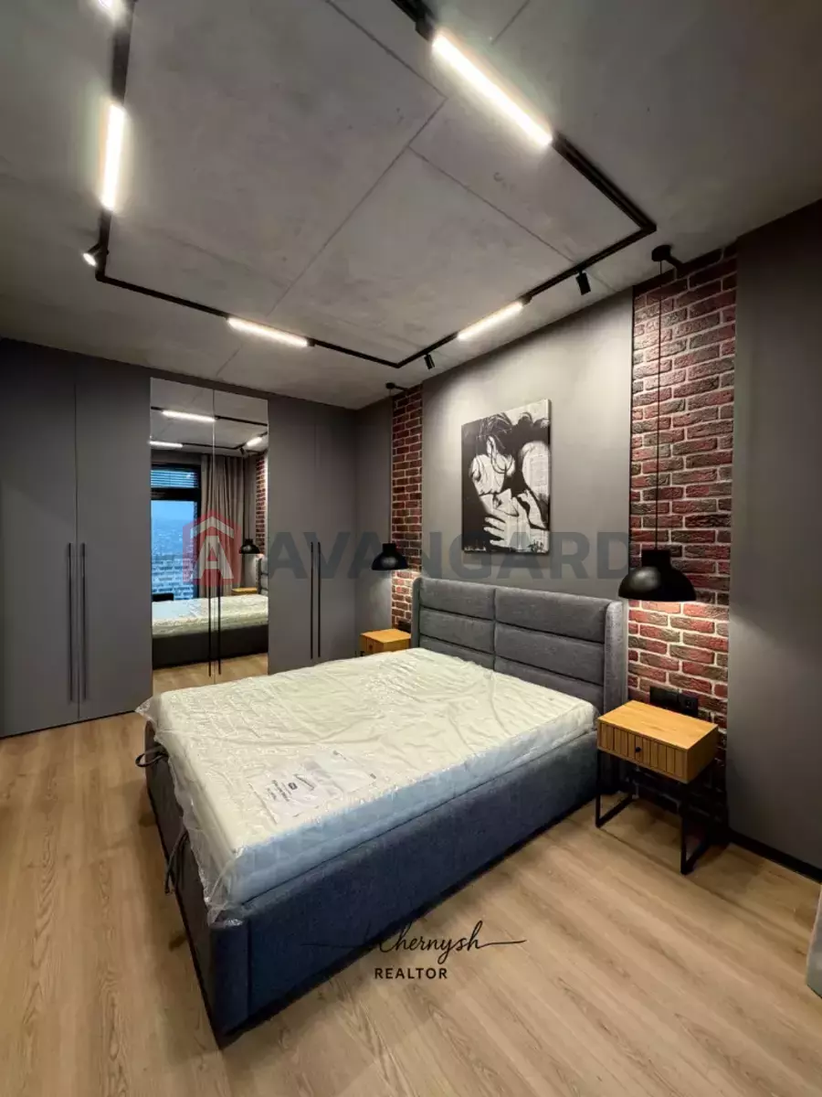 2 ����. ��������, 53/40/20 ��. �., 19/24 ���� ���� 10