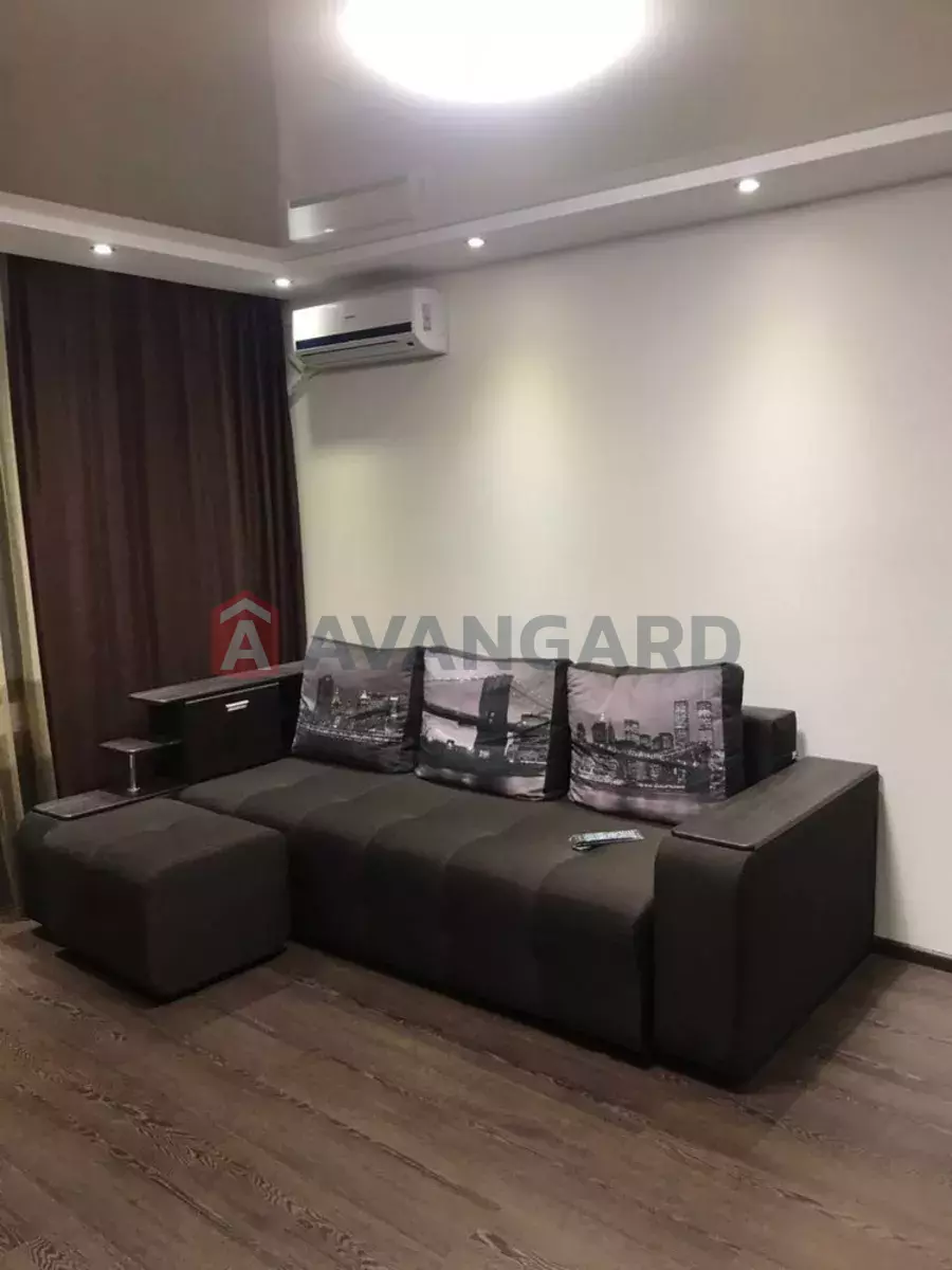 1 ��. ��������, 40/-/10 ��. �., 1/16 ������ ���� 9