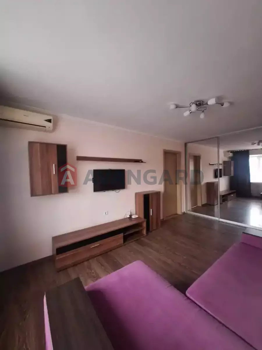 1 ��. ��������, 34/-/- ��. �., 3/5 ������ ���� 10