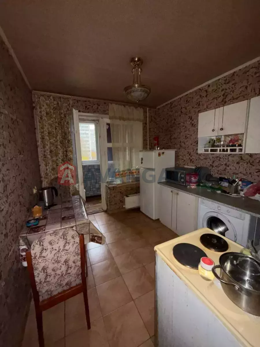 1 . , 37/-/- . ., 6/10   8