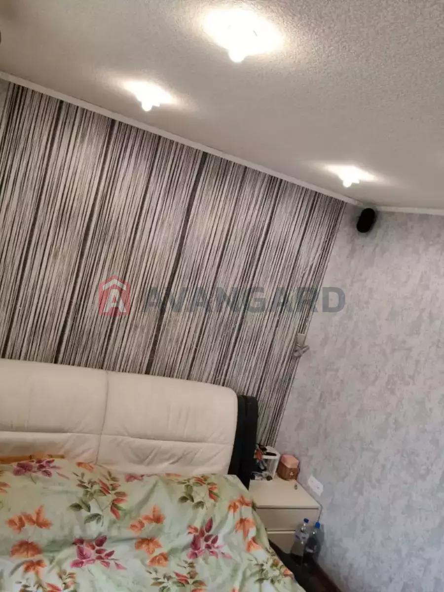 3 ��. ��������, 70/46/9 ��. �., 8/9 ������ ���� 6