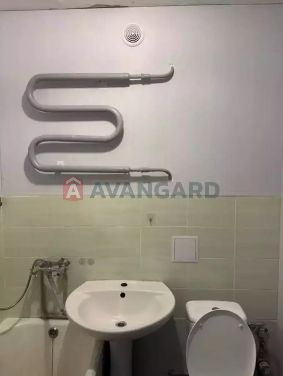 1 ��. ��������, 36/-/- ��. �., 3/5 ������ ���� 9