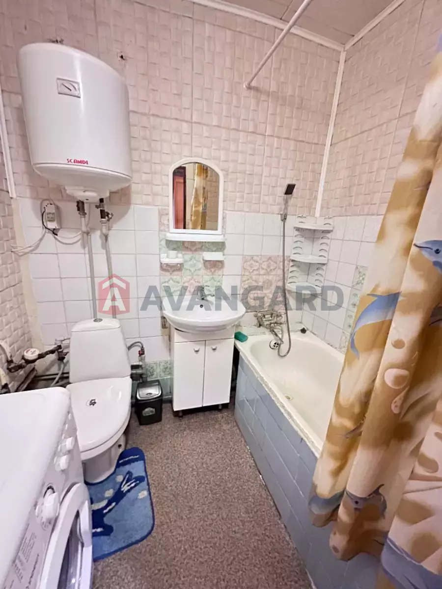 1 ��. ��������, 40/19/8 ��. �., 11/12 ������ ���� 10