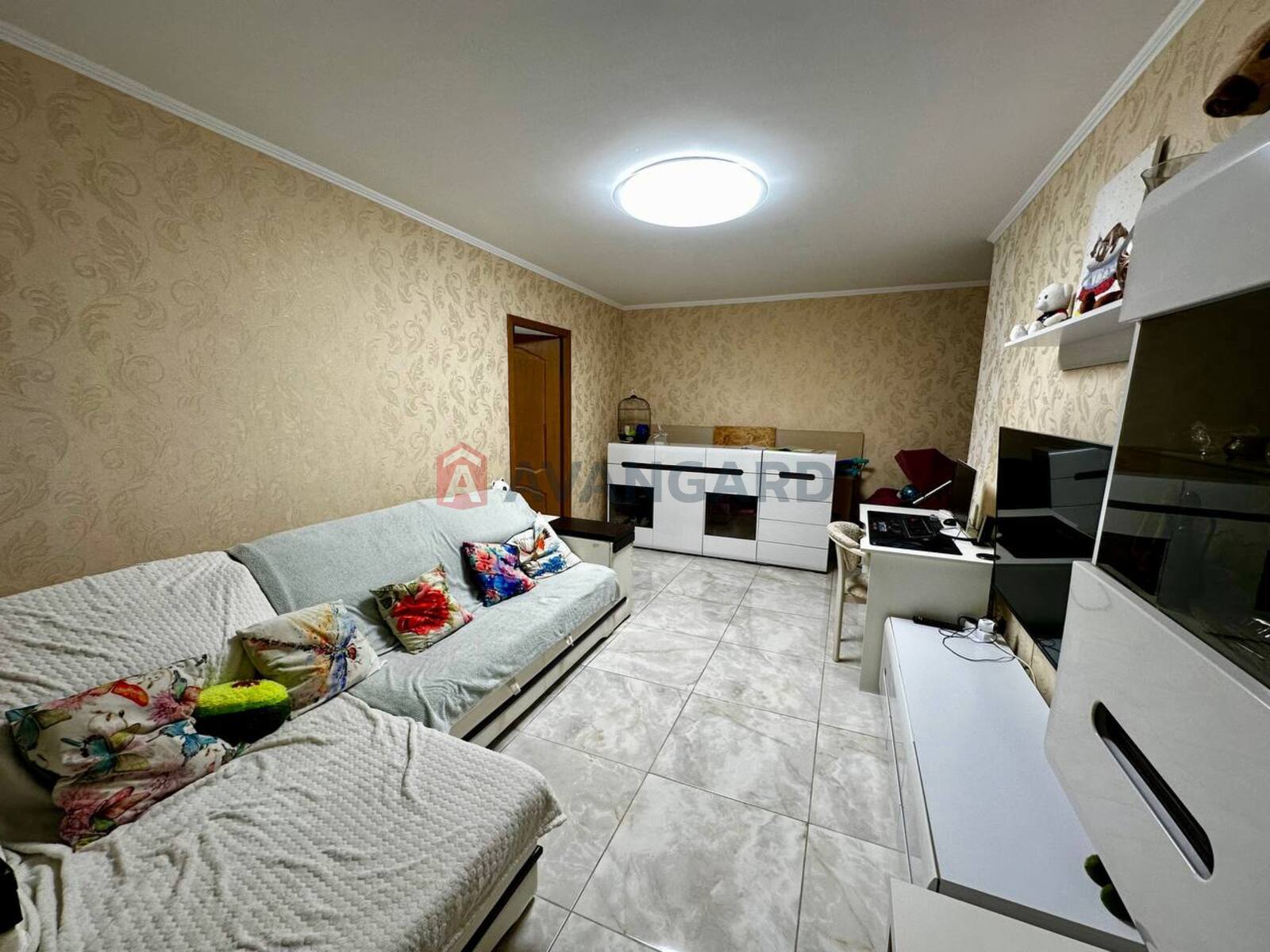 3 ����. ��������, 67/-/7 ��. �., 6/9 ���� ���� 2