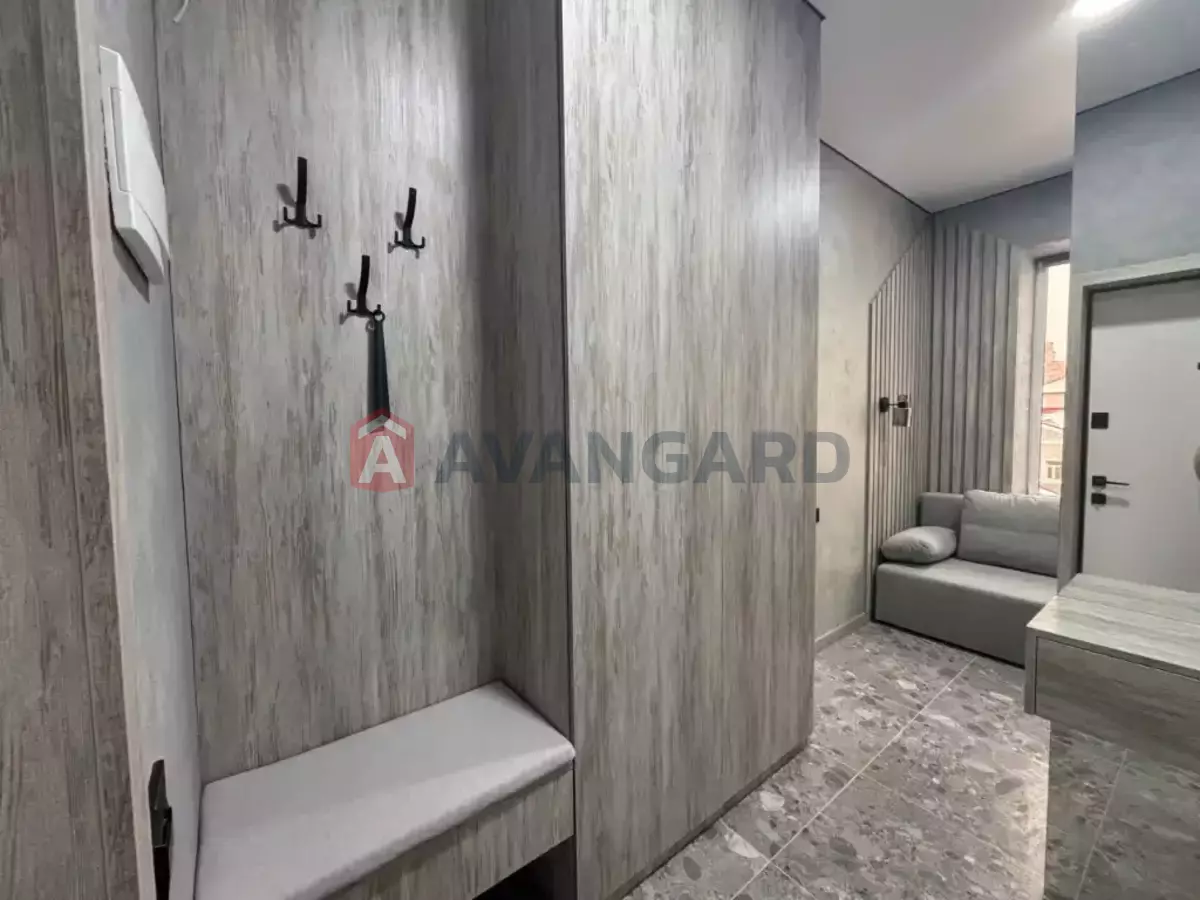 1 ��. ��������, 16/10/5 ��. �., 4/4 ������ ���� 6