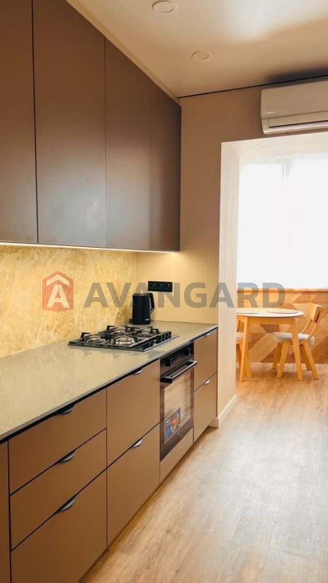 1 ��. ��������, 54/-/15 ��. �., 7/10 ������ ���� 2