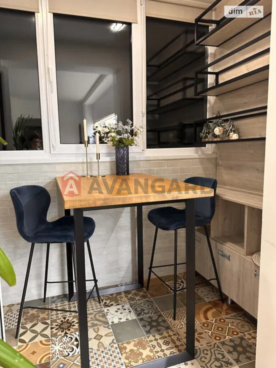 1 ��. ��������, 31/-/- ��. �., 3/17 ������ ���� 22